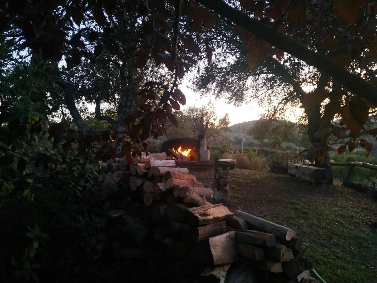 La Simona Casa Rural Perales del Puerto 外观 照片