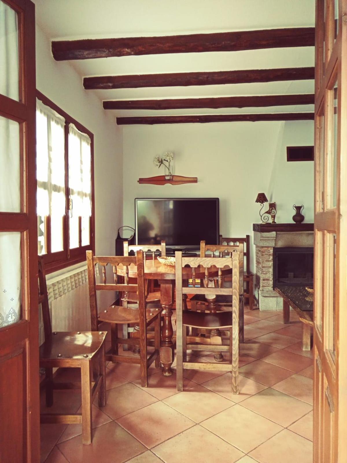 La Simona Casa Rural Perales del Puerto 外观 照片